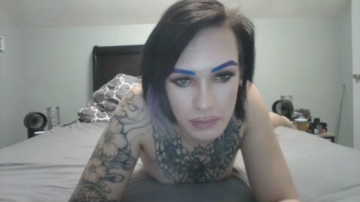 Trannyking95  13-11-2021